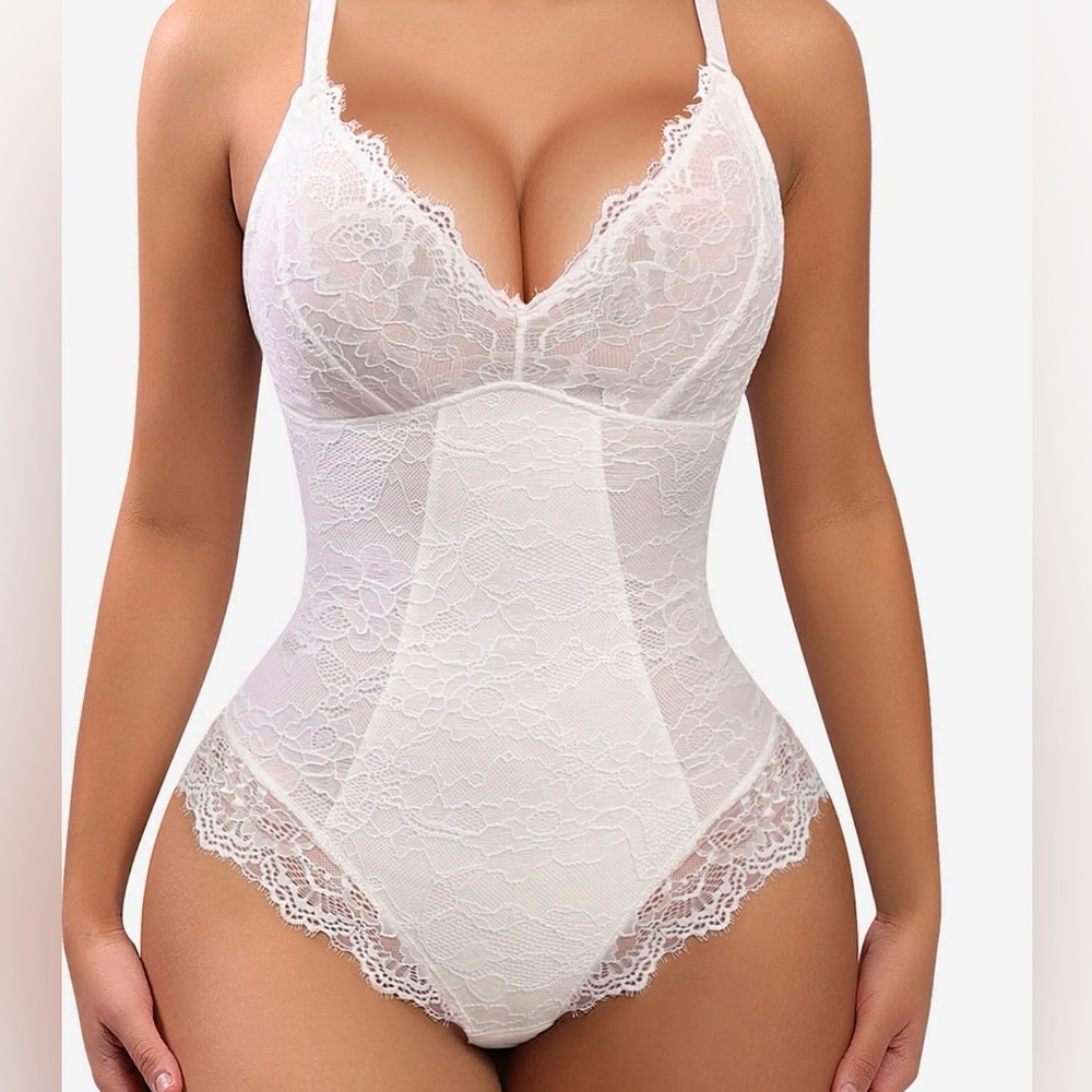 NWT Feelingirl Lace V Neck Full Bodysuit White Size XXL